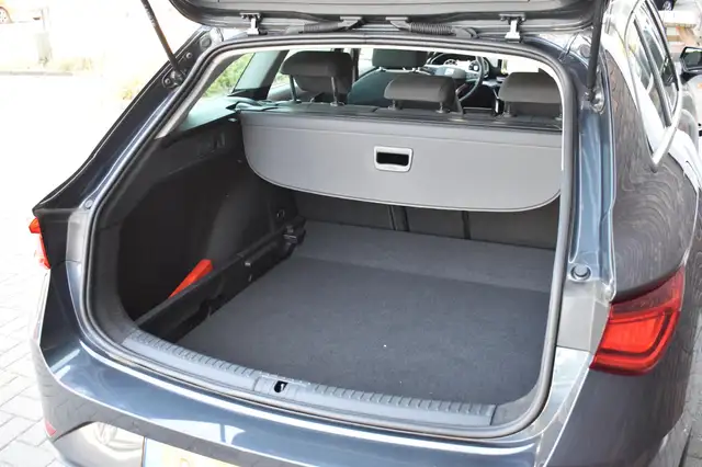 Seat Leon view 13