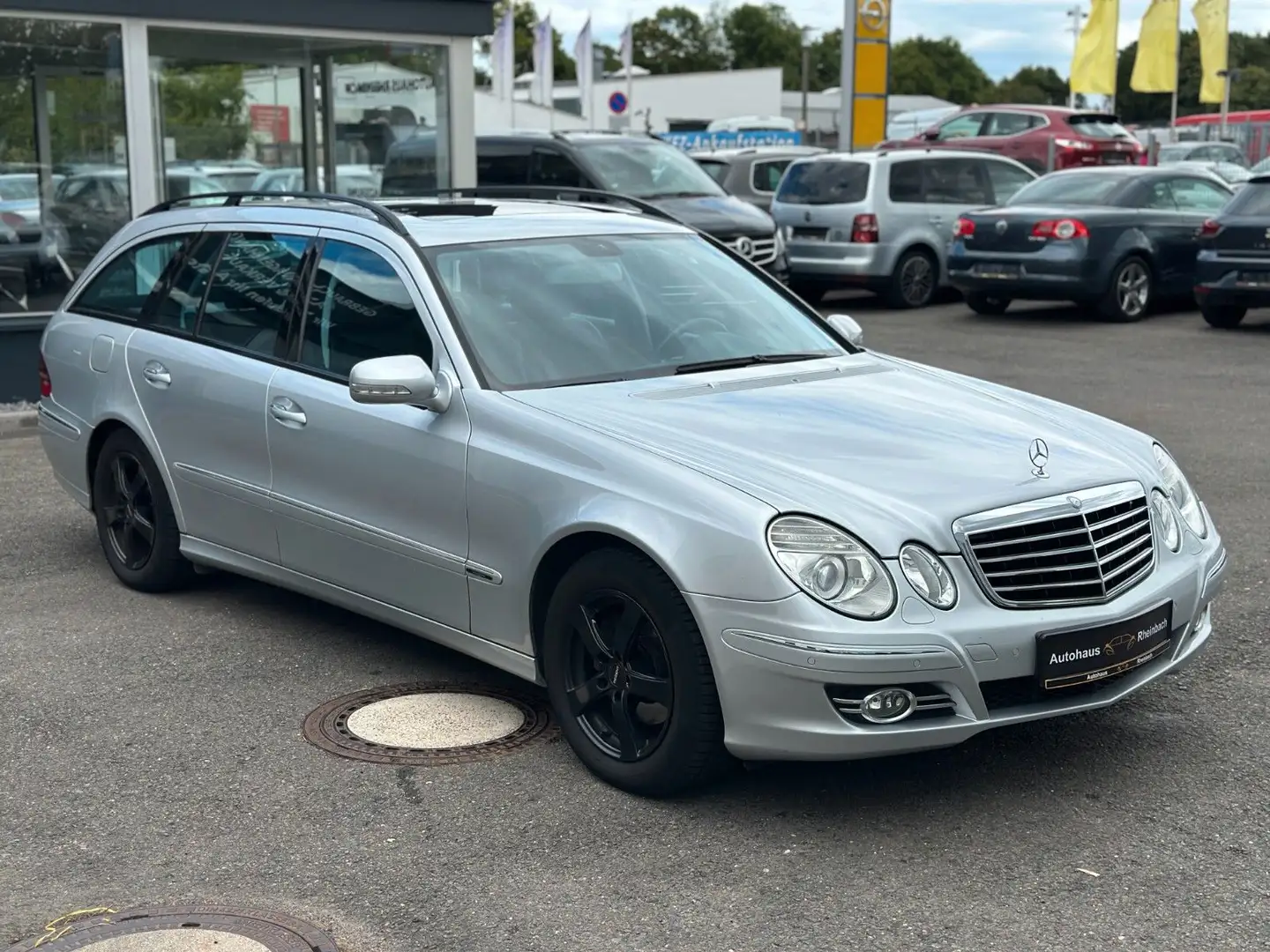 Mercedes-Benz E 200 E -Klasse E 200 T Kompressor  LPG GAS /AUTOMATIK Argent - 2