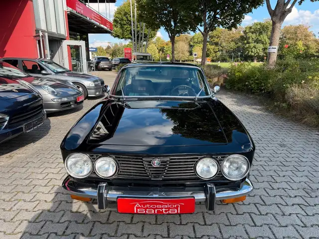 Alfa Romeo GTV view 7