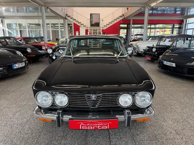 Alfa Romeo GTV view 15