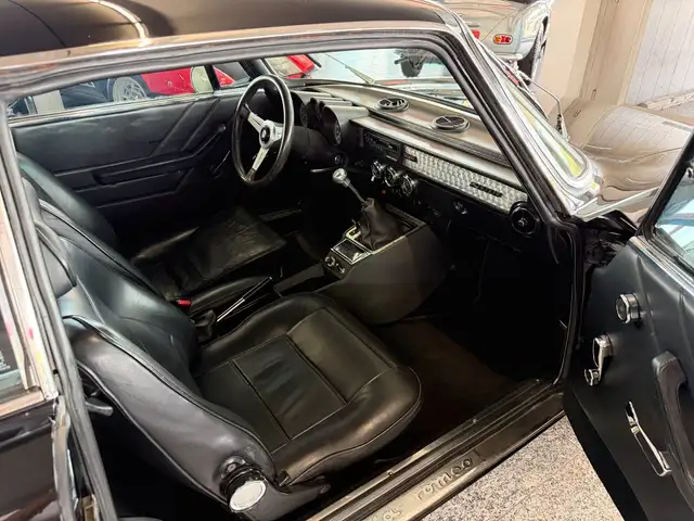 Alfa Romeo GTV view 13