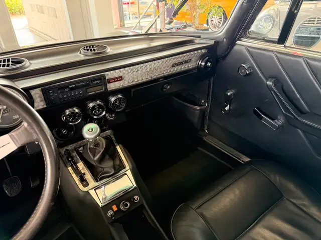 Alfa Romeo GTV view 12