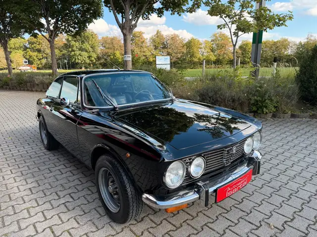 Alfa Romeo GTV view 6