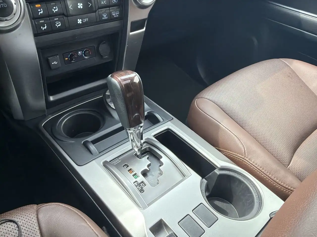 Toyota 4-Runner снимка Toyota 4-Runner