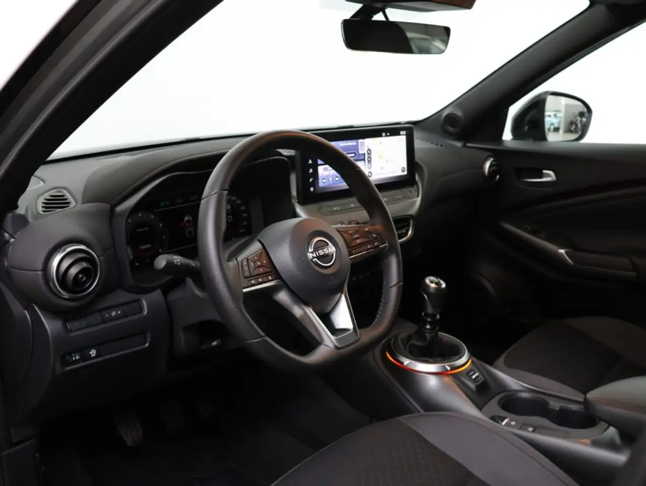 Nissan Juke 1.0 DIG-T 114CV N-Connecta *PROMO PARISI GROUP* 9