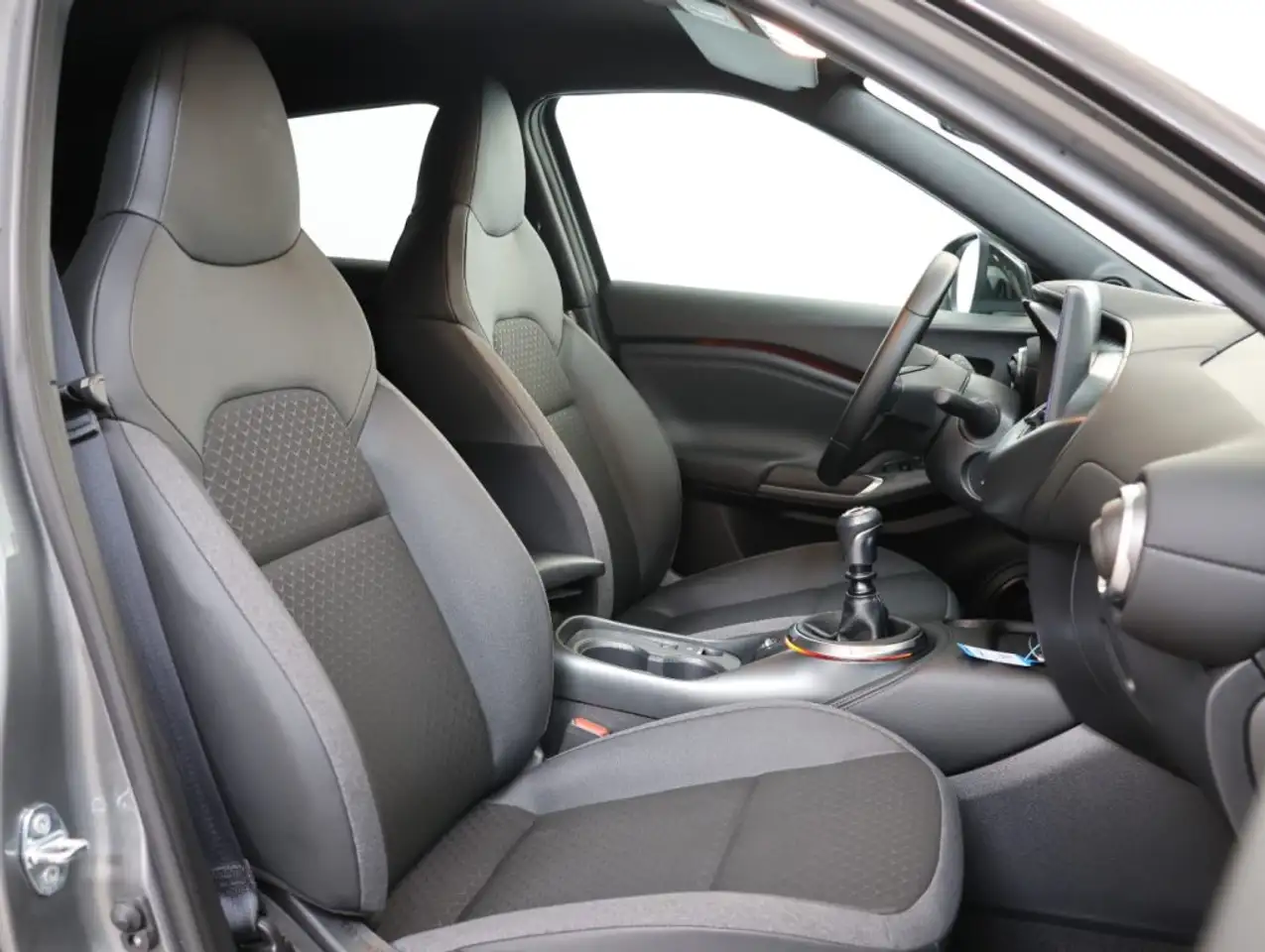 Nissan Juke 1.0 DIG-T 114CV N-Connecta *PROMO PARISI GROUP* 11