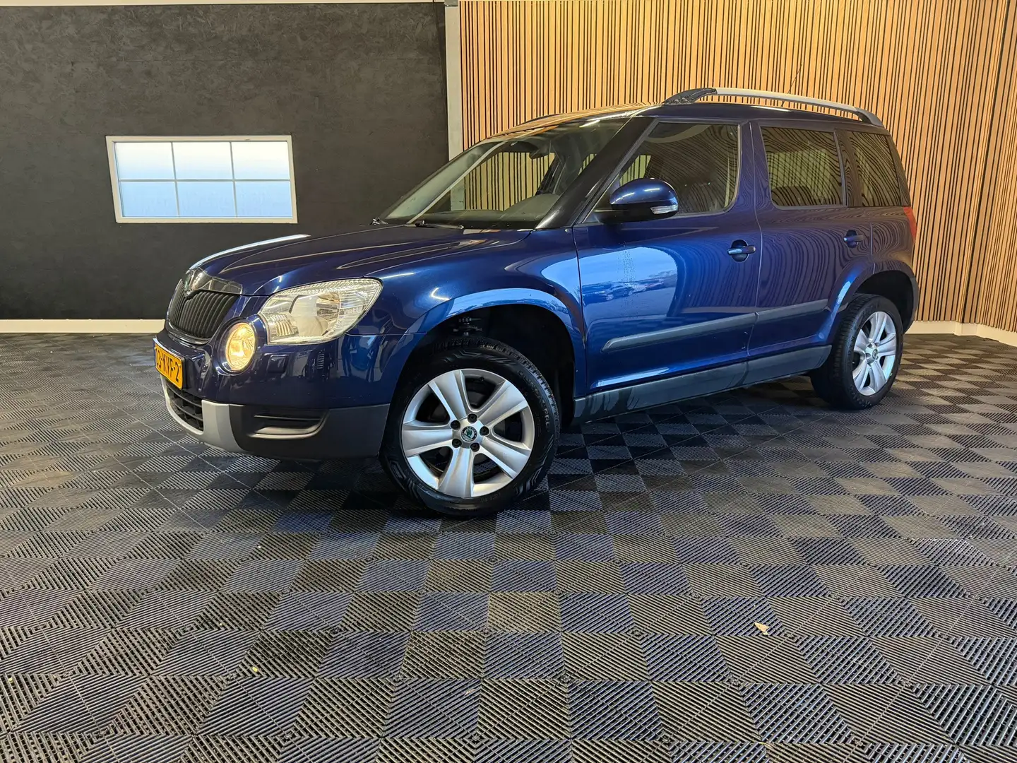 Skoda Yeti 1.2 TSI Elegance Clima Pdc Trekhaak Blauw - 1