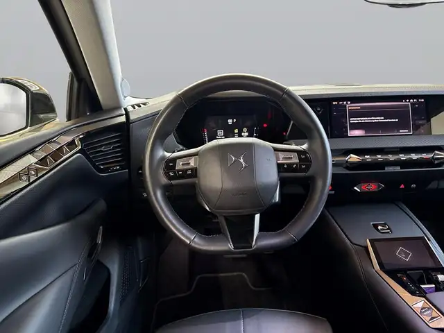 DS Automobiles DS 4 view 14