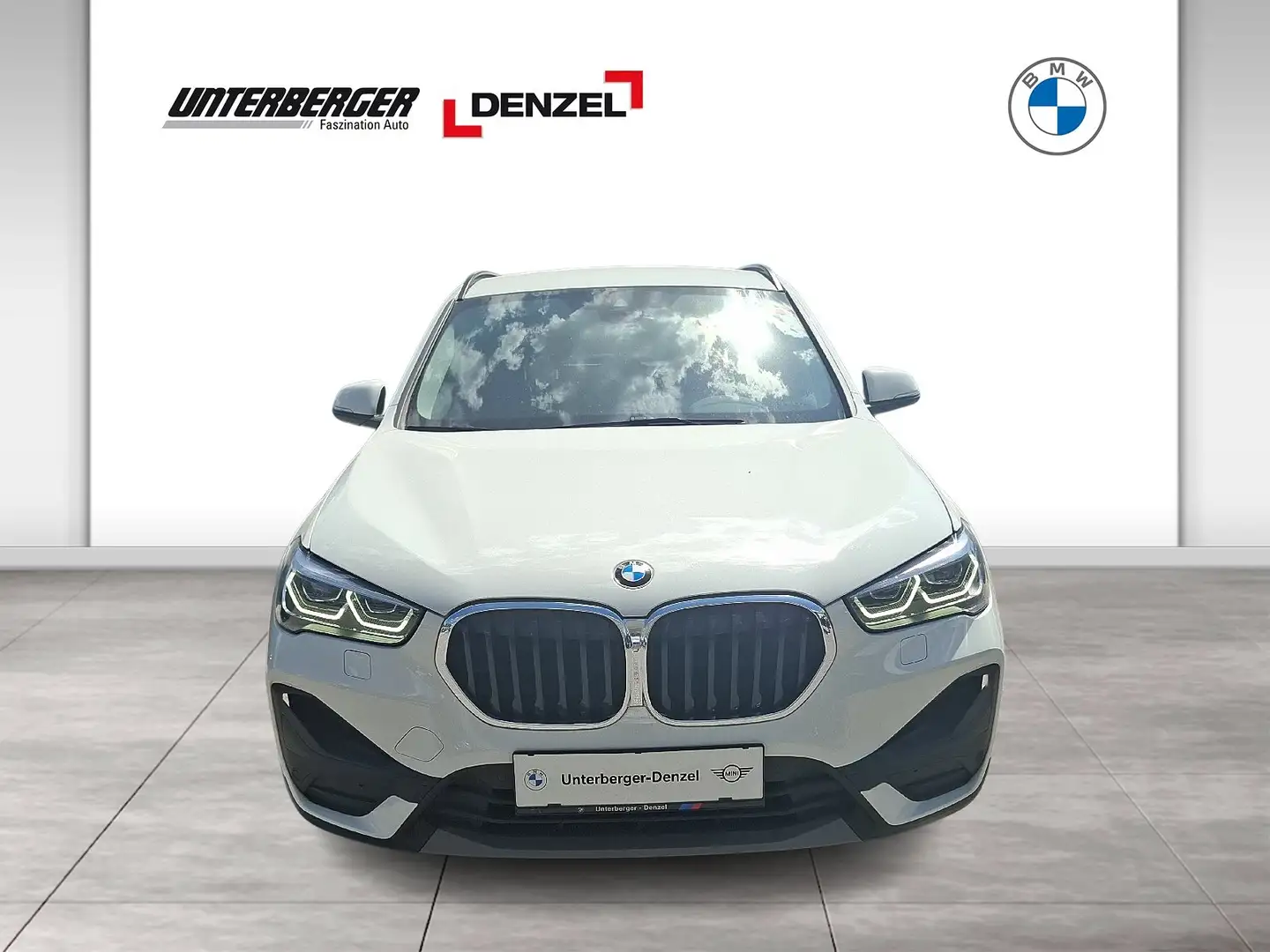 BMW X1 xDrive18d (F48) Advantage DAB LED RFK Navi Weiß - 2
