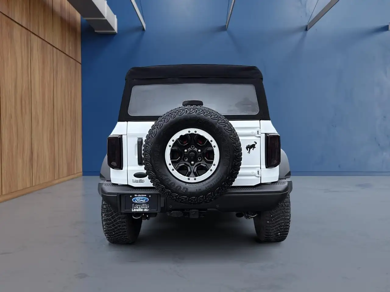 Ford Bronco снимка Ford Bronco
