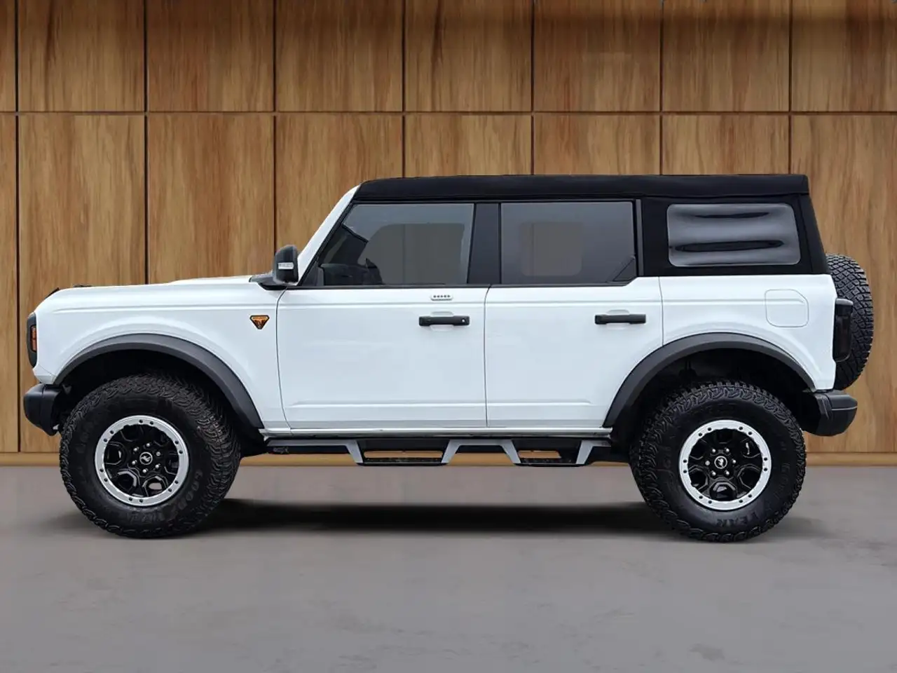 Ford Bronco снимка Ford Bronco