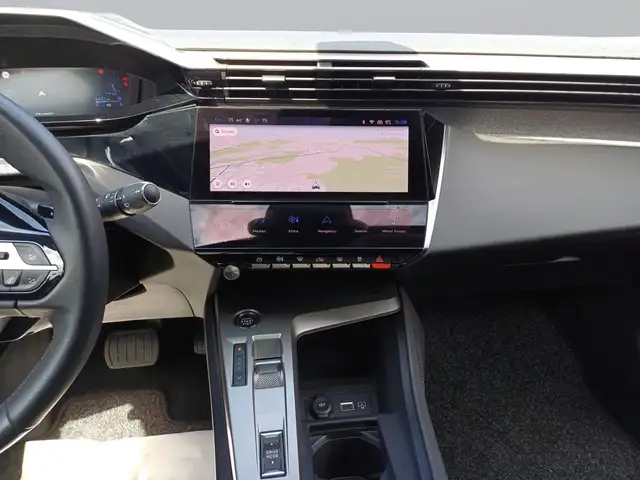 Peugeot 308 view 12