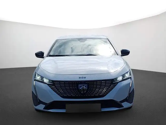 Peugeot 308 view 2