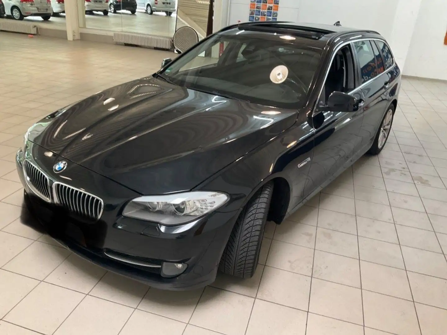 BMW 525 525dA Touring xDrive Negro - 1