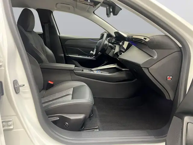 Peugeot 408 view 12