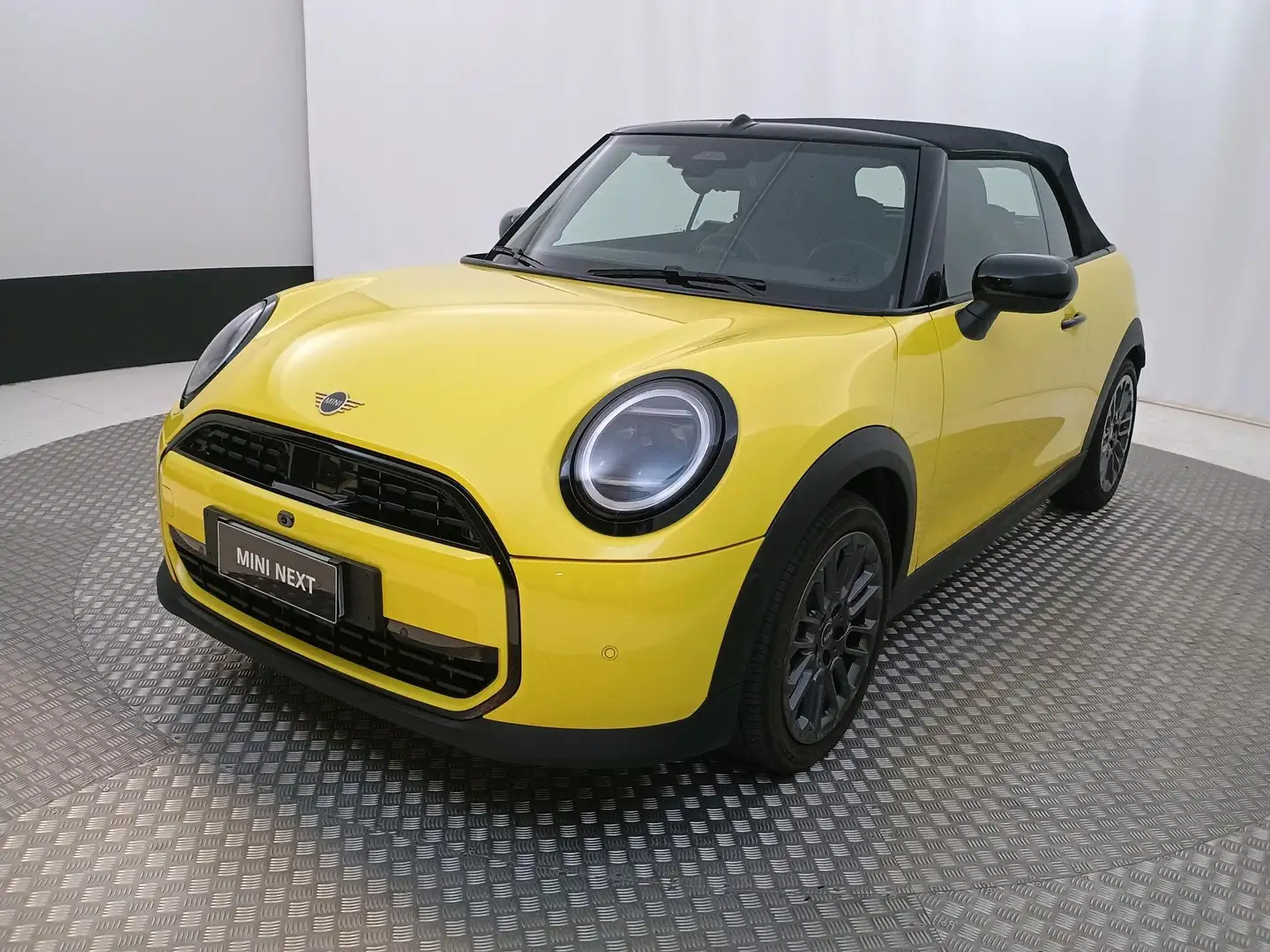 MINI Cooper C Cabrio Classic Jaune - 1