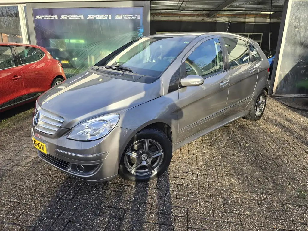 Mercedes-Benz B 170 2007 из Европы — купить под ключ