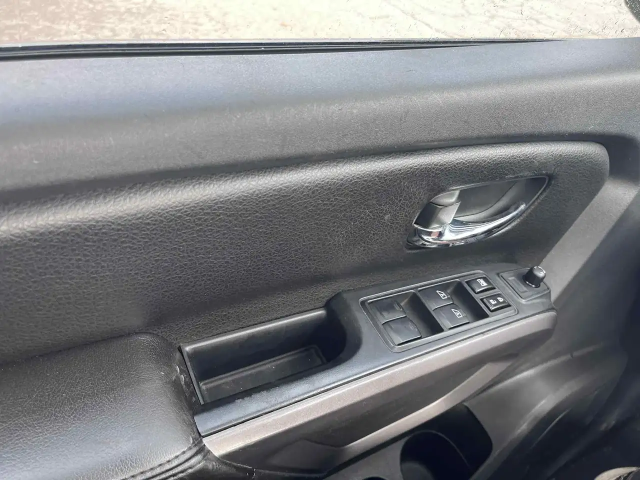 Nissan Titan снимка Nissan Titan