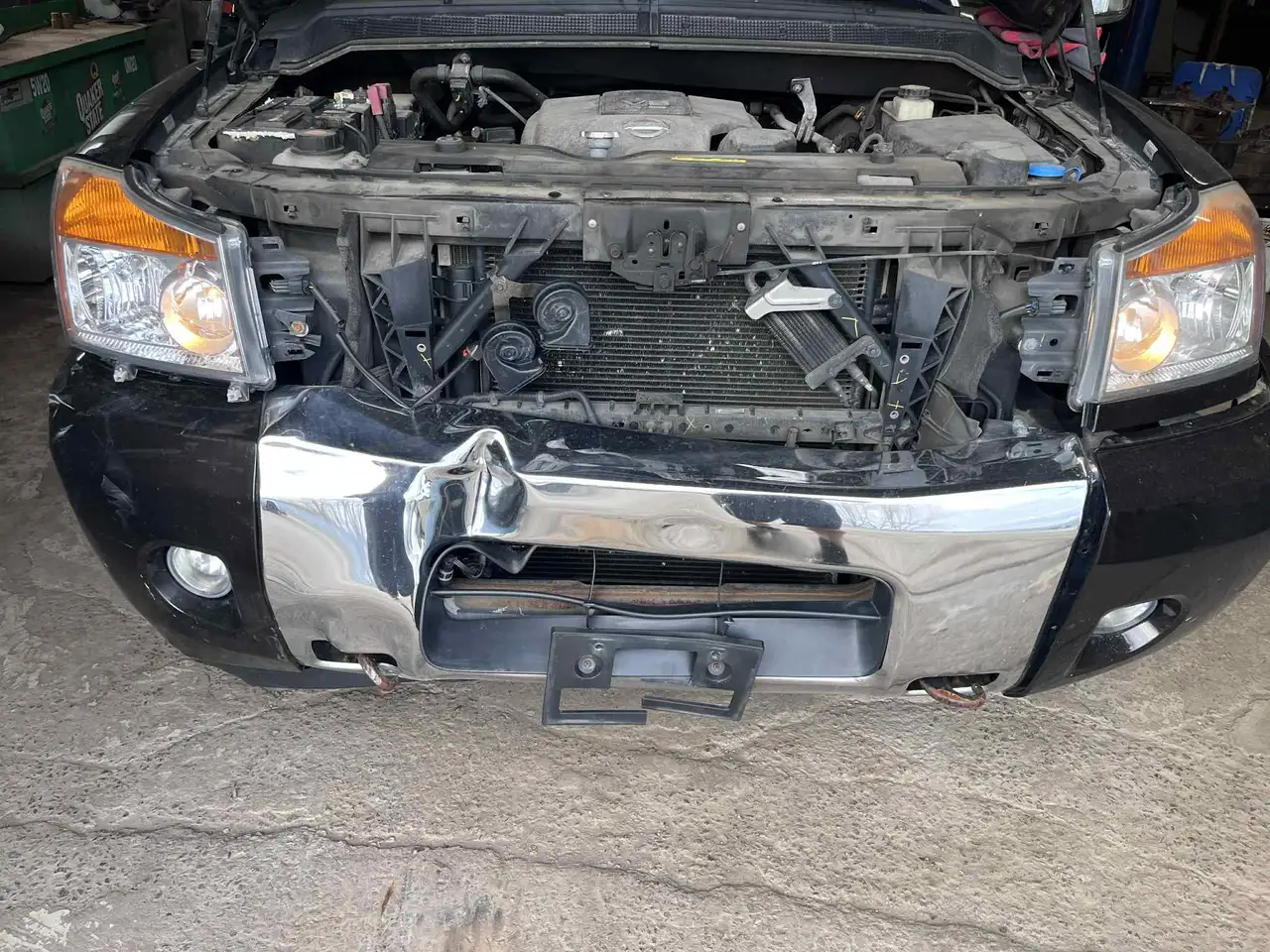 Nissan Titan снимка Nissan Titan