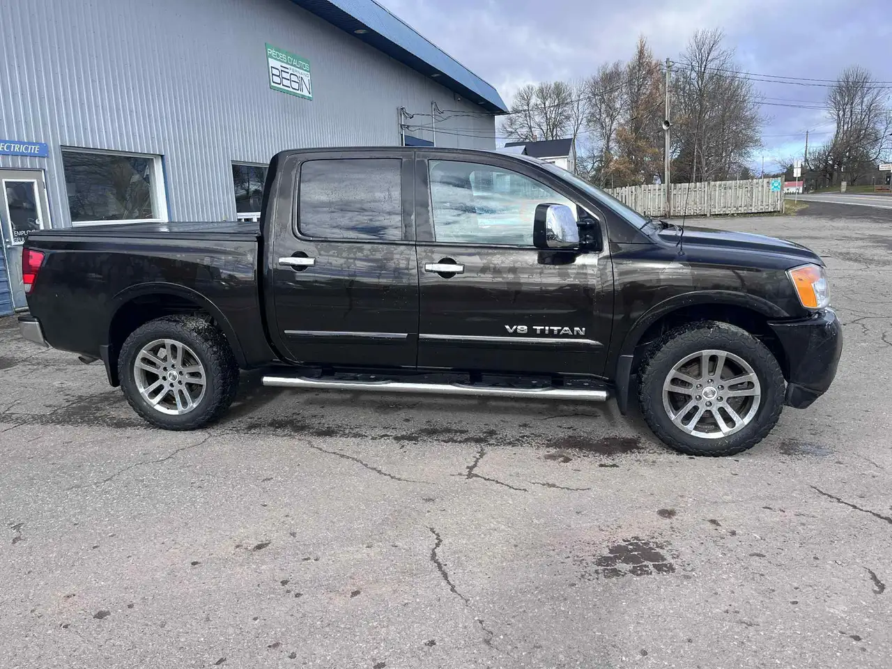 Nissan Titan снимка Nissan Titan