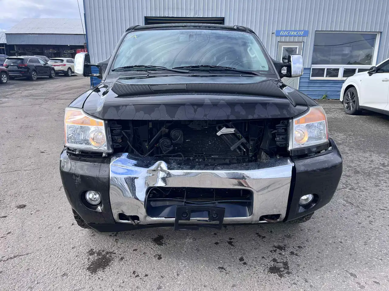 Nissan Titan снимка Nissan Titan