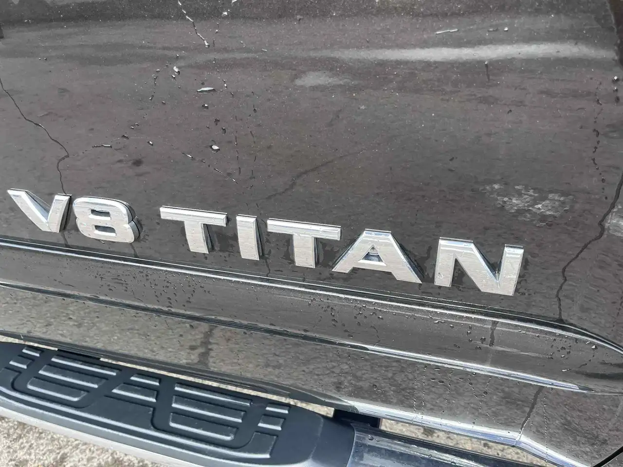 Nissan Titan снимка Nissan Titan