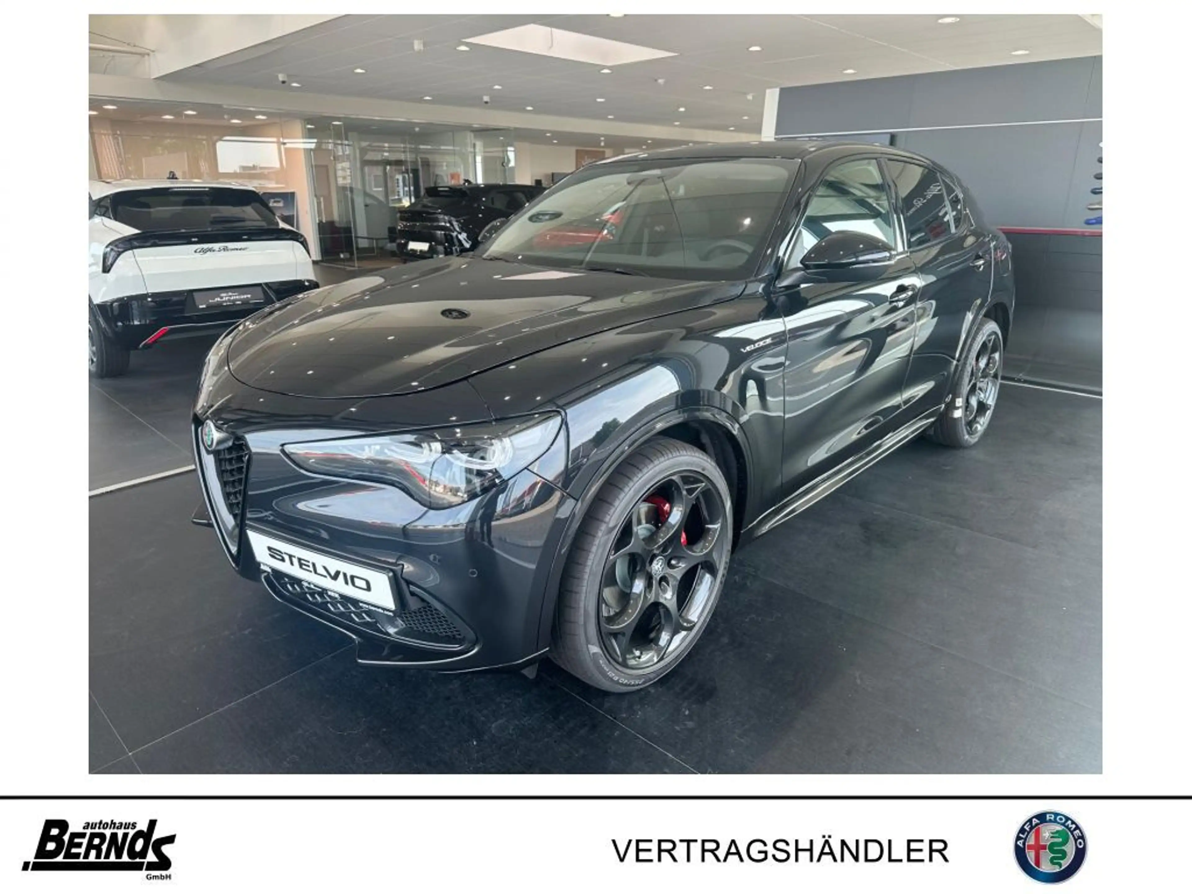 Alfa Romeo Stelvio 2.2D Q4 Veloce TECHNOLOGIE PREMIUM 2,3t-AHK GLASD — photo 4