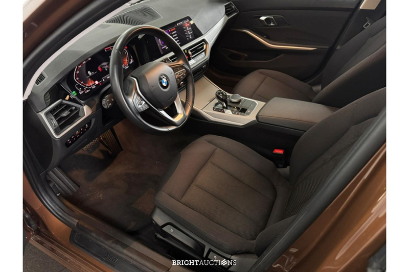 BMW 318 3 Serie d Executive Edition — photo 8
