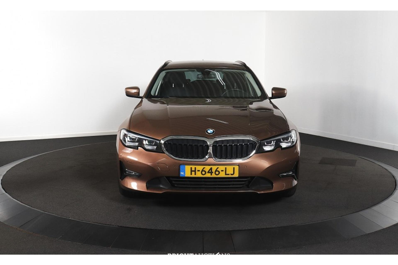 BMW 318 3 Serie d Executive Edition — photo 4