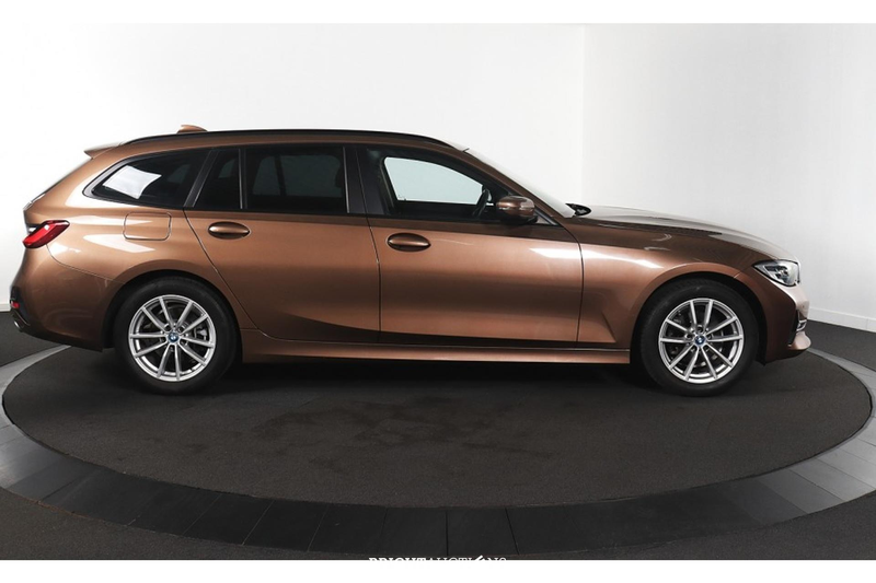 BMW 318 3 Serie d Executive Edition — photo 6