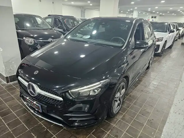 Mercedes-Benz B 180 d 116CV PREMIUM AMG - PACK LUCI - PORTELLONE ELETTRONICO - CERCHI AMG