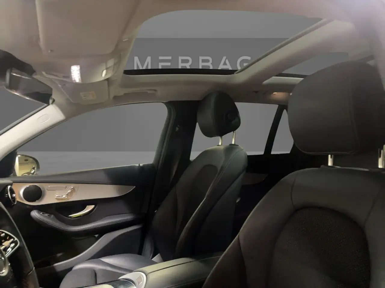 Mercedes-Benz GLC 300 de 4MATIC 8
