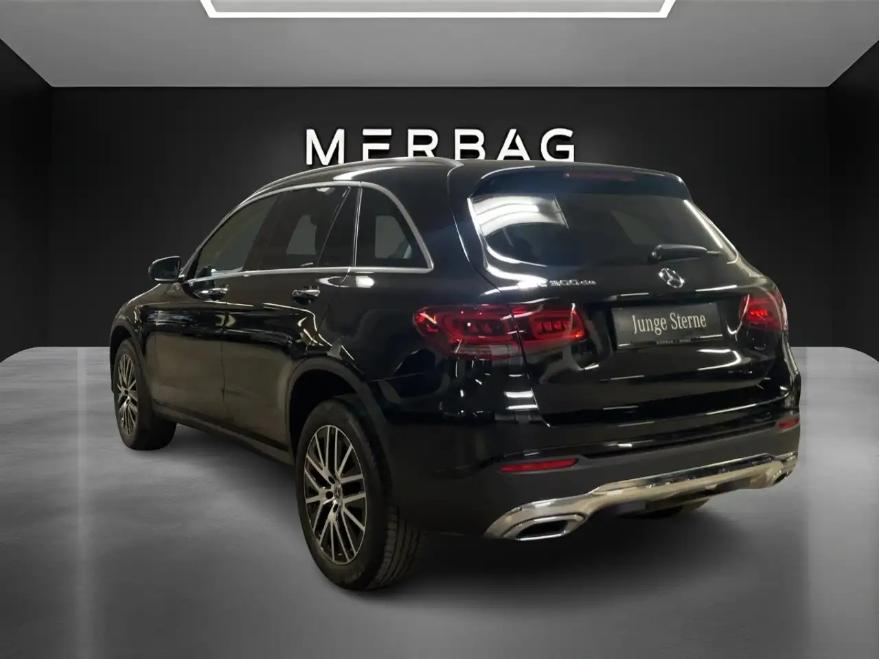 Mercedes-Benz GLC 300 de 4MATIC 2