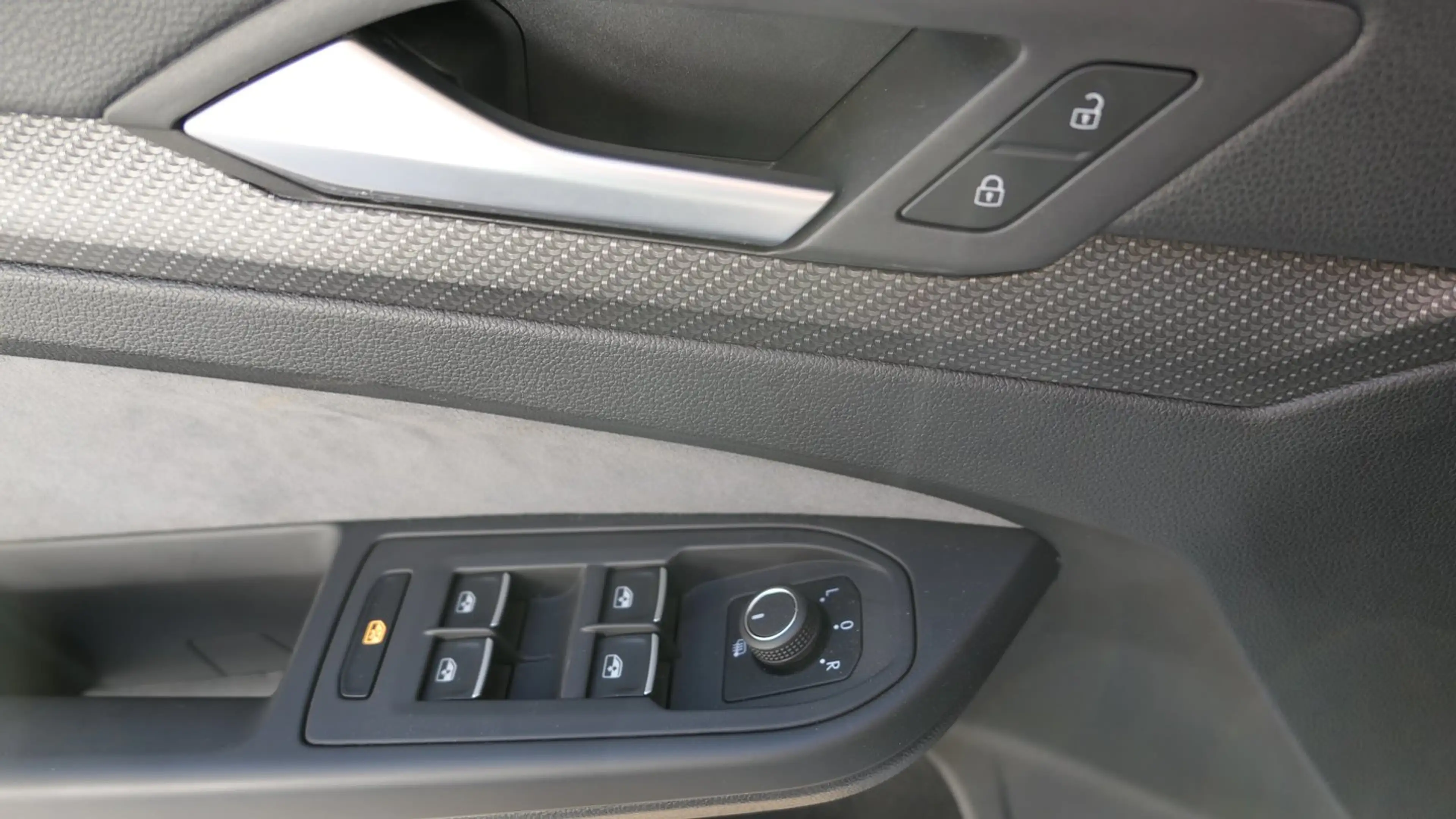 Volkswagen Golf R R-Line TDI 4MOTION DSG — photo 8