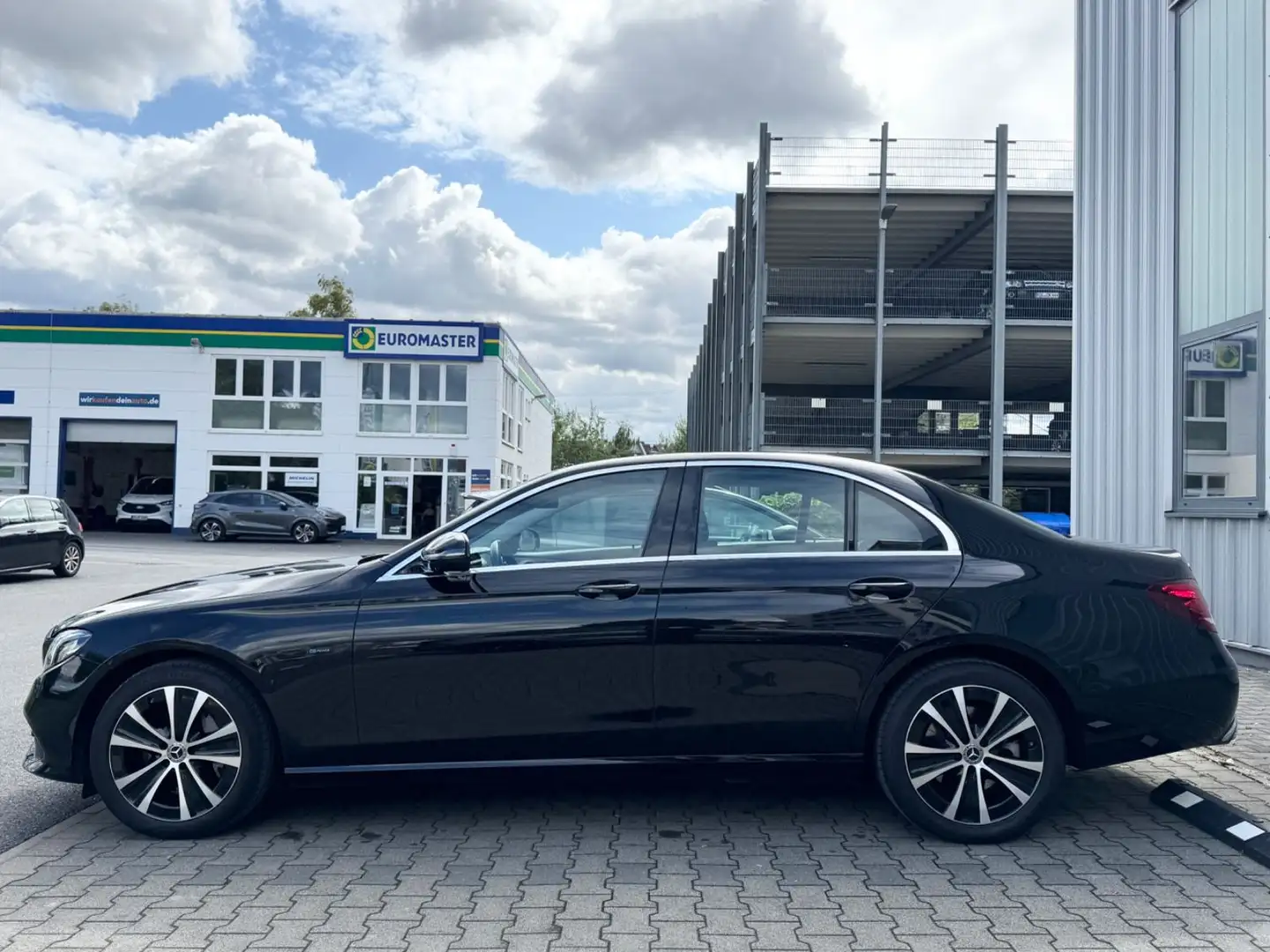 Mercedes-Benz E 300 de Lim Distronic+ HUD Spur Memory Ambi MBUX Noir - 1