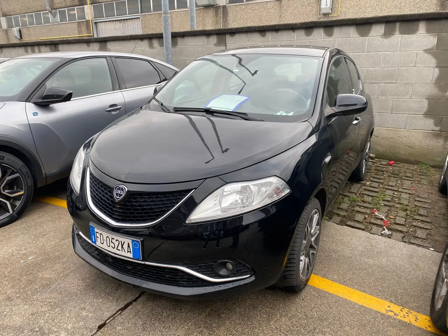 Lancia Ypsilon Ypsilon III 2015 1.2 Platinum 69cv Nero - 2