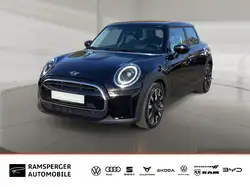 Mini ONE 1.5 Classic Trim LED APP SHZ PDC
