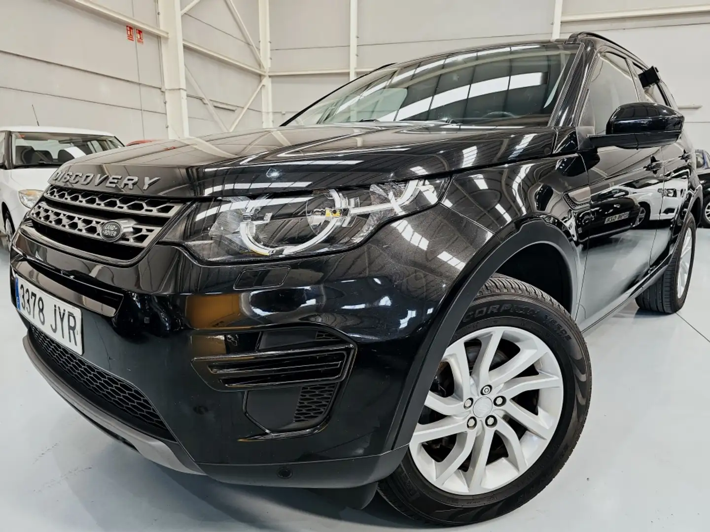 Land Rover Discovery Sport 2.0TD4 SE 4x4 Aut. 150 Negro - 2