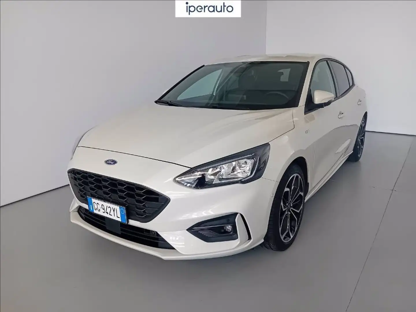 Ford Focus 1.0 ecoboost h st-line x s&s 155cv White - 1