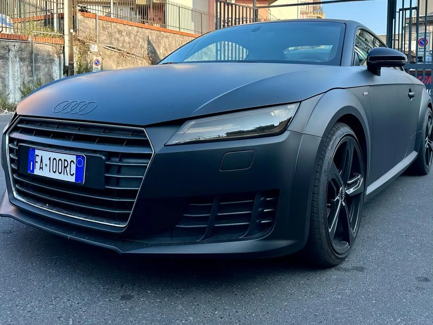 Audi TT Coupe 2.0 tdi ultra S line Nuvolari Le Nero - 1