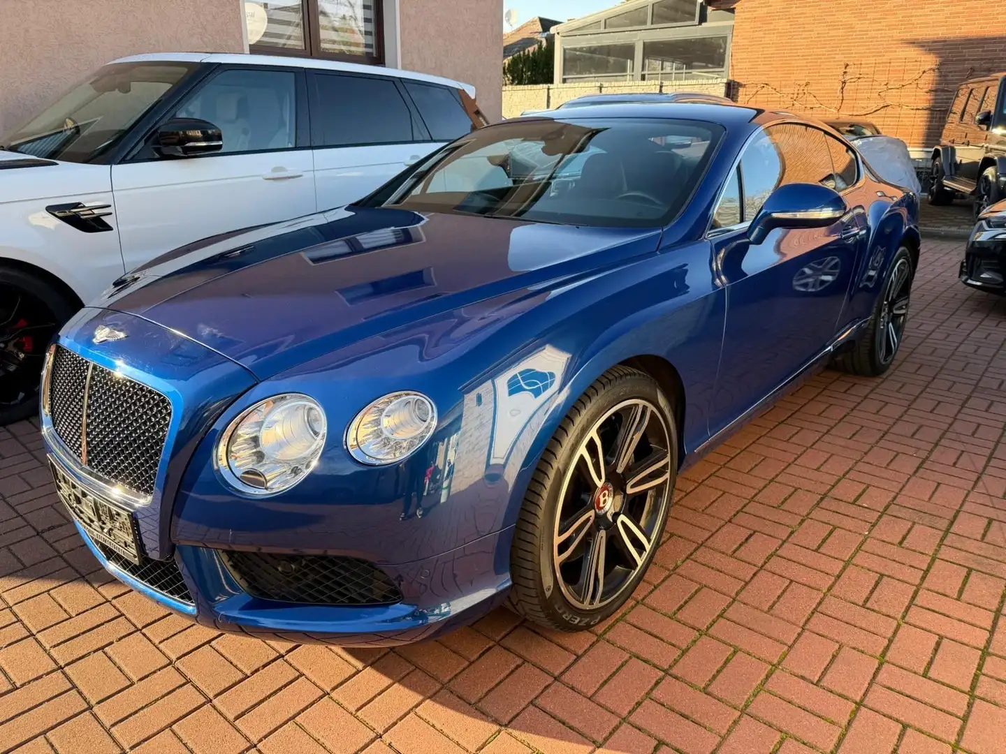 Bentley Continental GT 4.0 V8 4WD ERST 62TKM+VOLL Blauw - 1