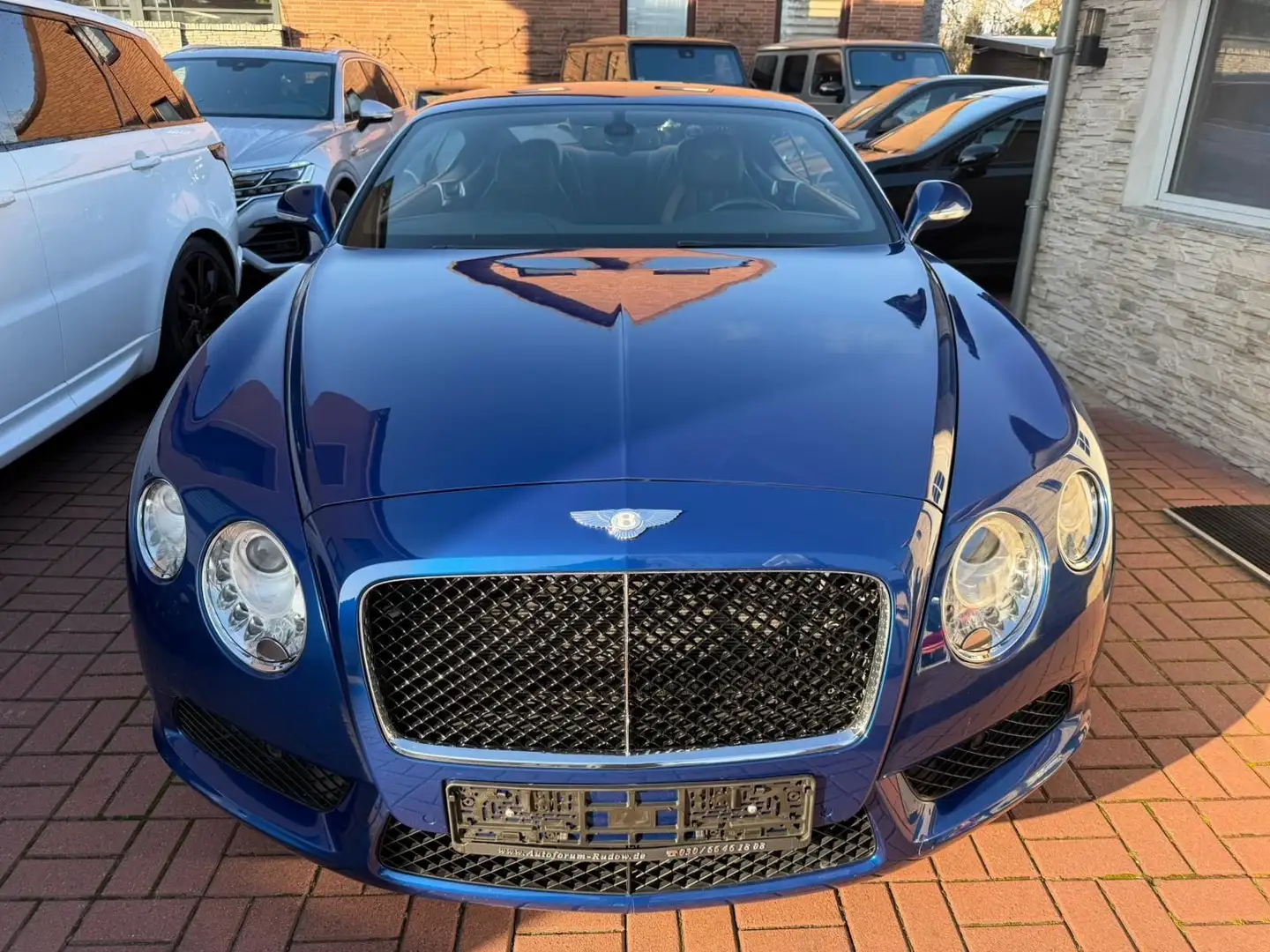 Bentley Continental GT 4.0 V8 4WD ERST 62TKM+VOLL Blauw - 2