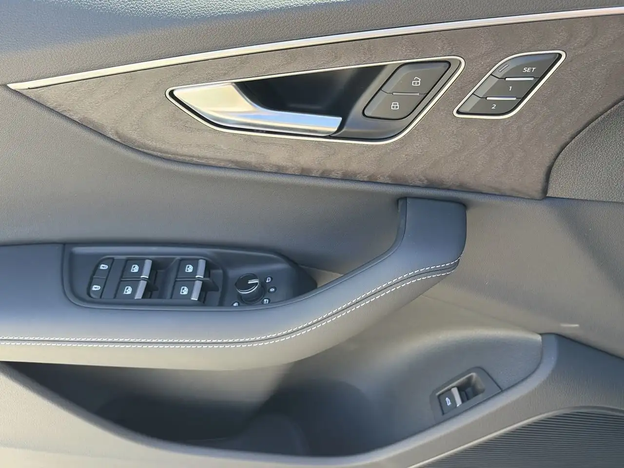 Audi Q7 снимка Audi Q7