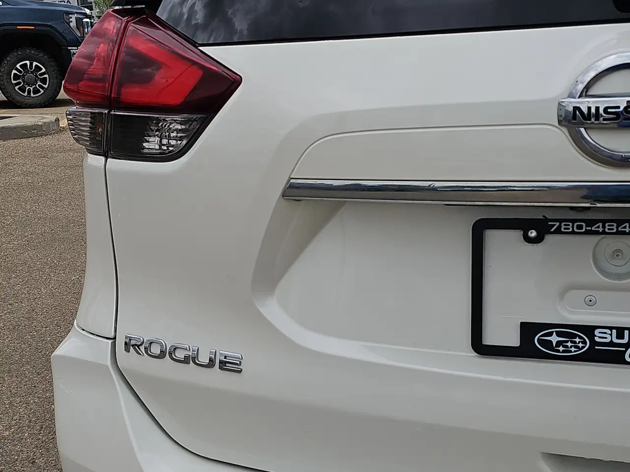 Nissan Rogue снимка Nissan Rogue