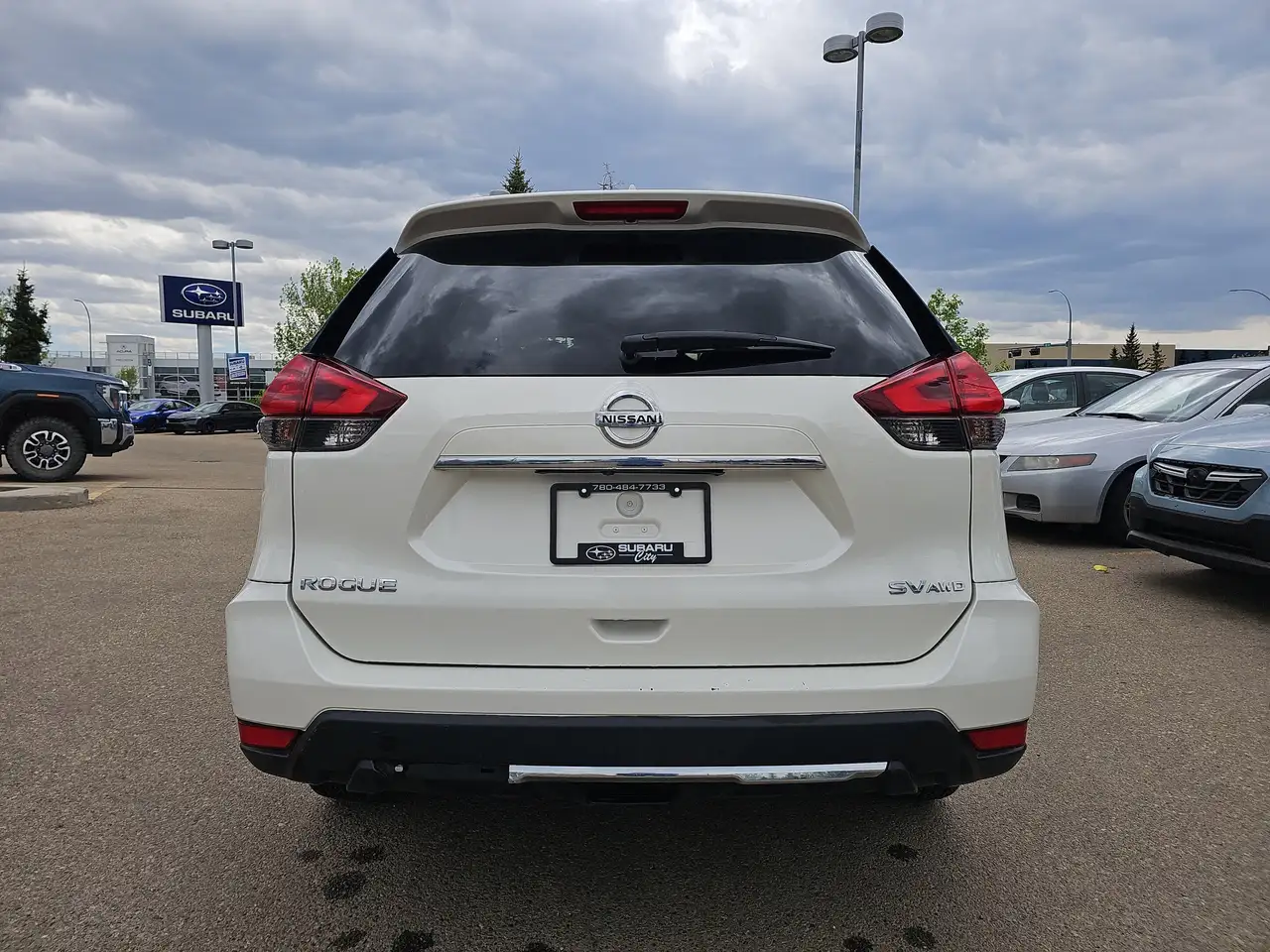 Nissan Rogue снимка Nissan Rogue