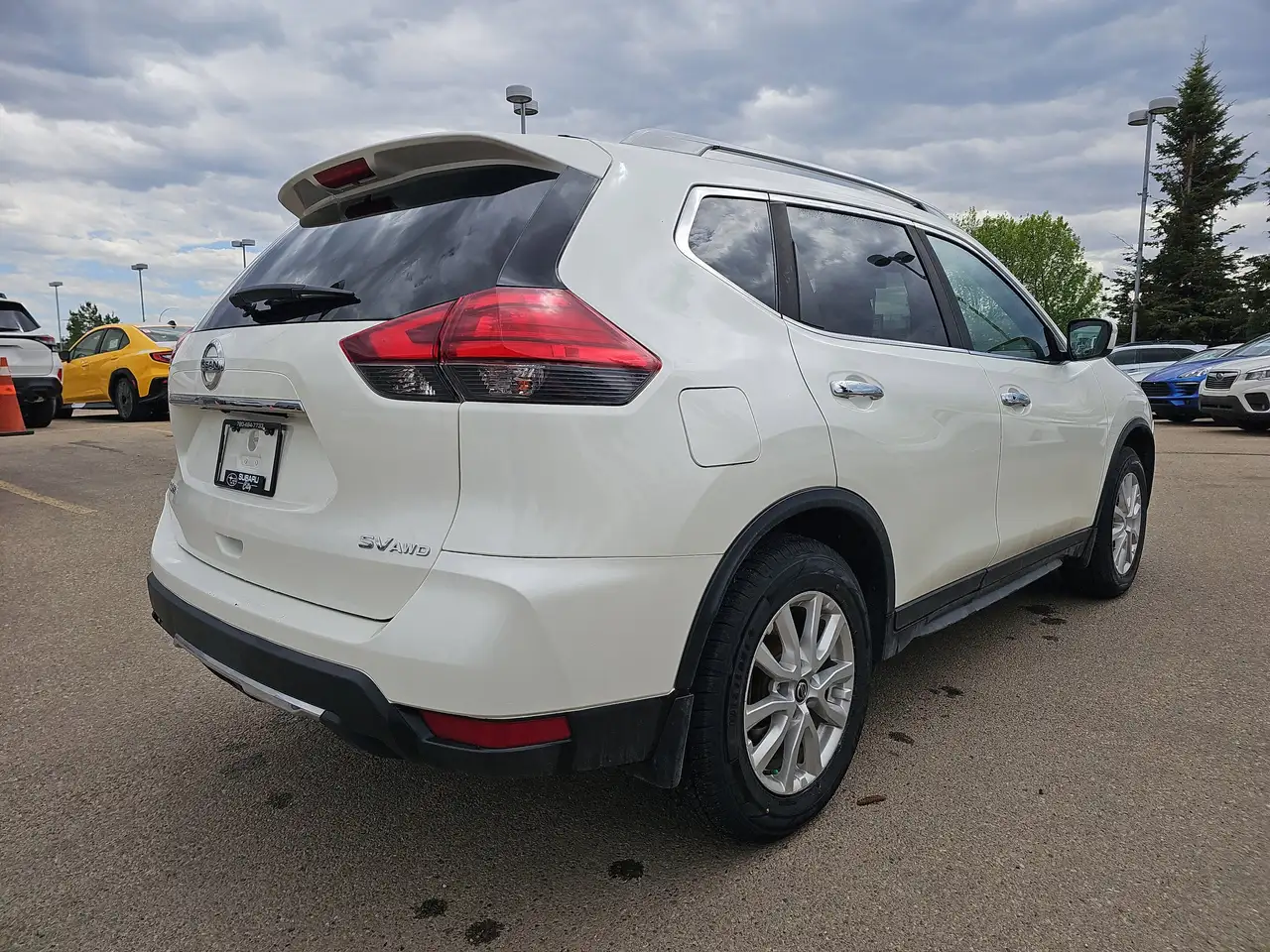 Nissan Rogue снимка Nissan Rogue