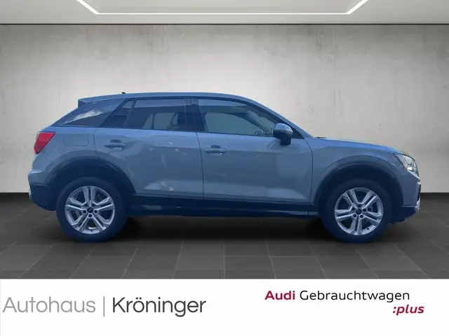 Audi Q2 view 4