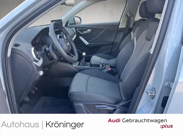 Audi Q2 view 7