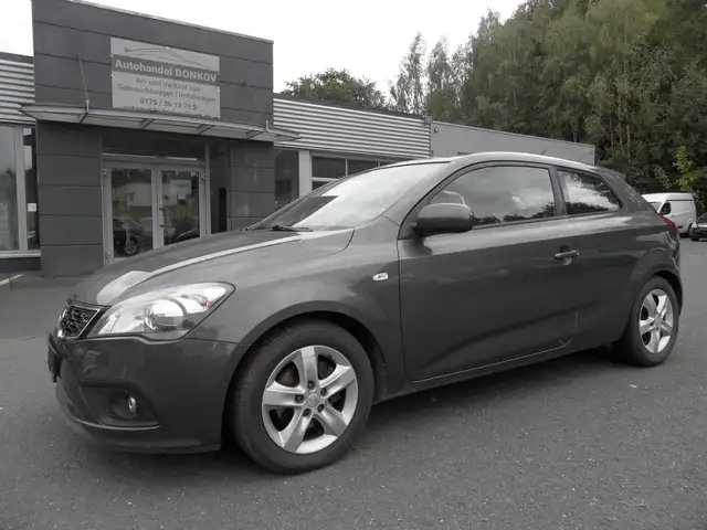 Kia Ceed / cee'd