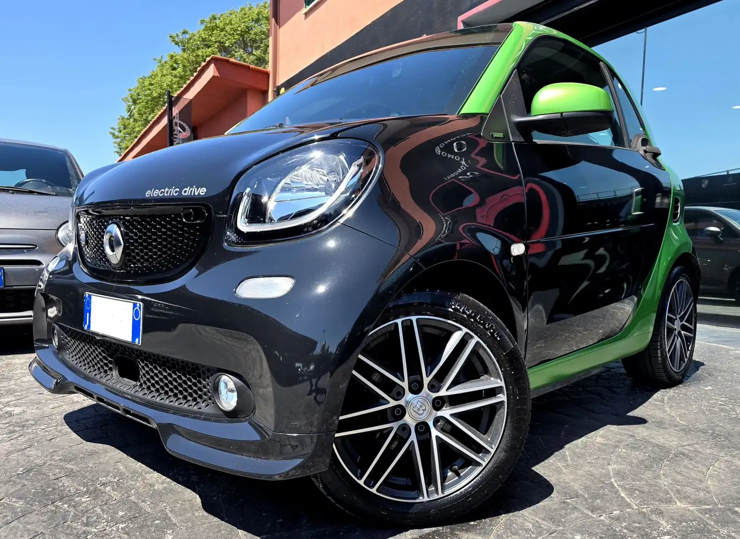smart forTwo ELETTRICA BRABUS NAVI OTTIME CONDIZIONI Noir - 2